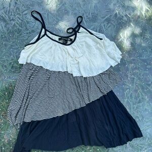 Women’s Forever 21 super top,size S/P